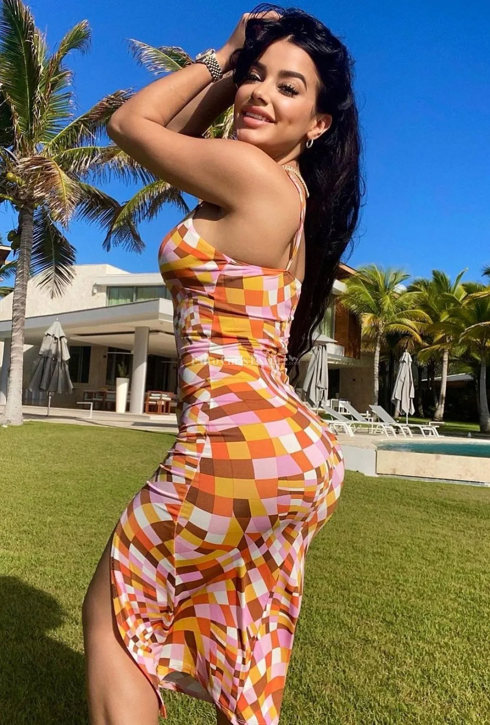 Lovelylinna - Escort London